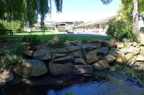 Willaway Motel Apartments Ulverstone Buitenkant foto