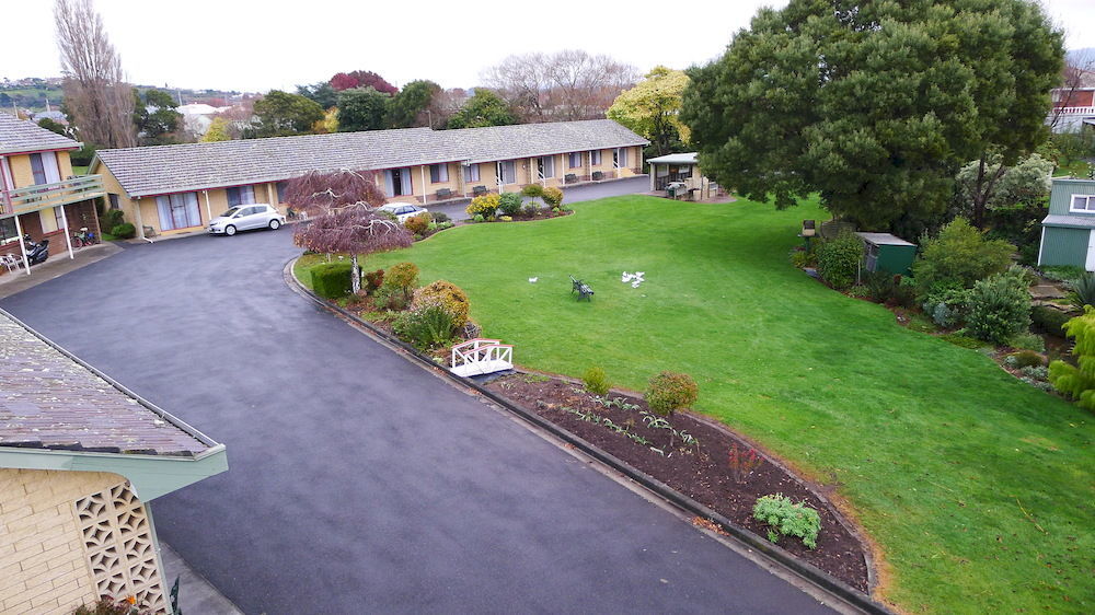 Willaway Motel Apartments Ulverstone Buitenkant foto