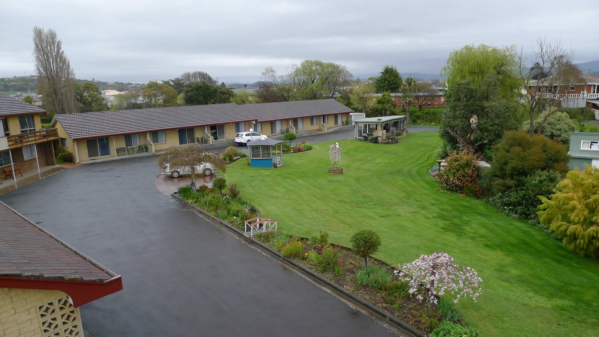Willaway Motel Apartments Ulverstone Buitenkant foto